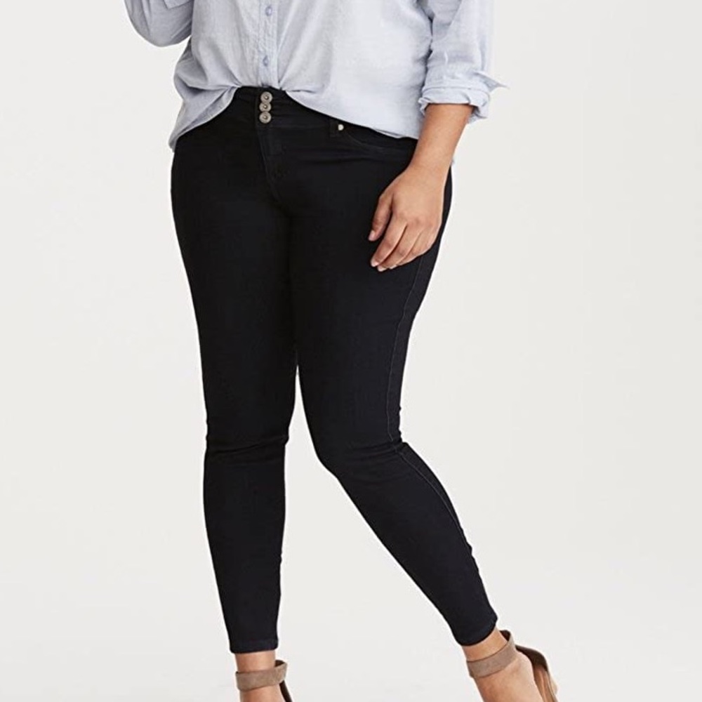 Torrid Jegging Super Stretch Dark Wash 22S